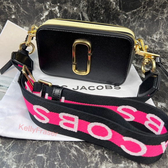 NWOT MARC JACOBS the snapshot shoulder bag - Picture 4 of 12